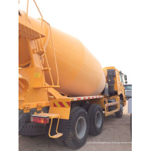 Camion malaxeur à béton Sinotruk